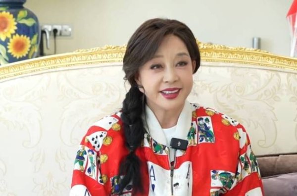 博大策略 74岁刘晓庆不喜欢被叫“庆奶”